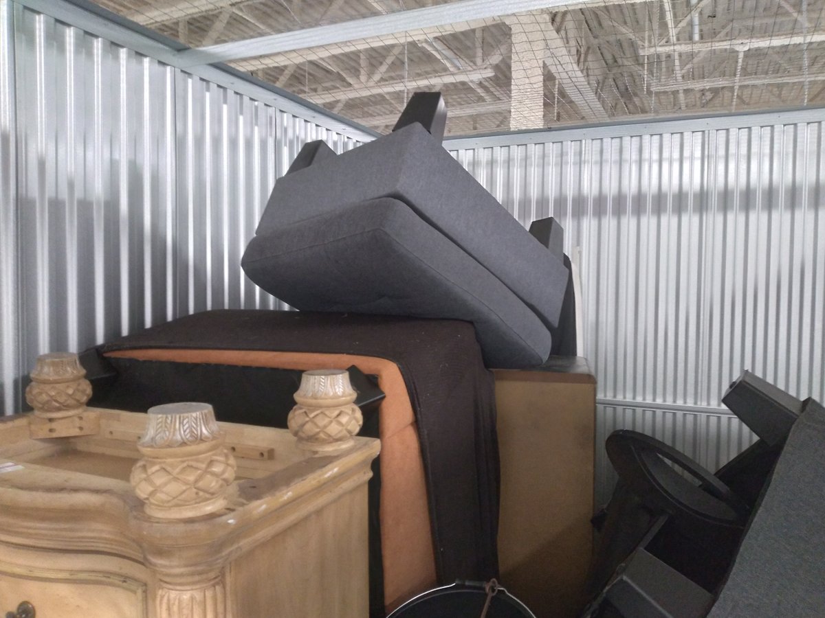 10 x 10 storage unit in Cutler Bay, FL