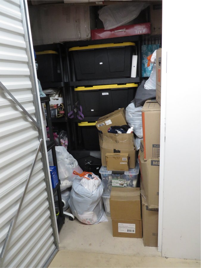 10 x 5 storage unit in Doral, FL