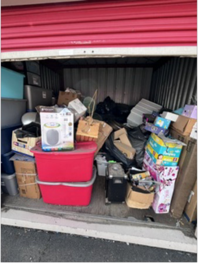 10 x 10 storage unit in Philadelphia, PA