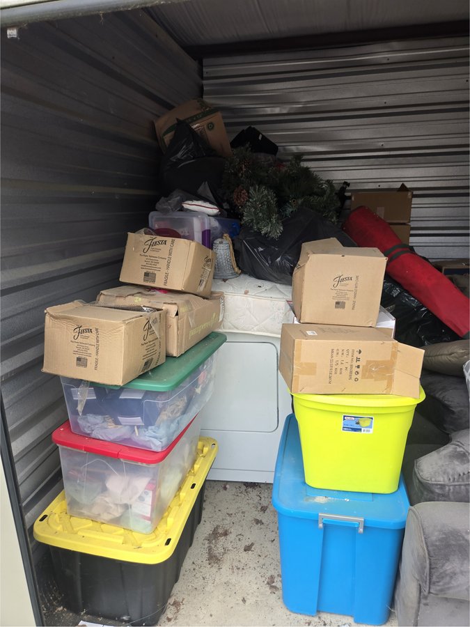 10 x 10 storage unit in Coraopolis, PA