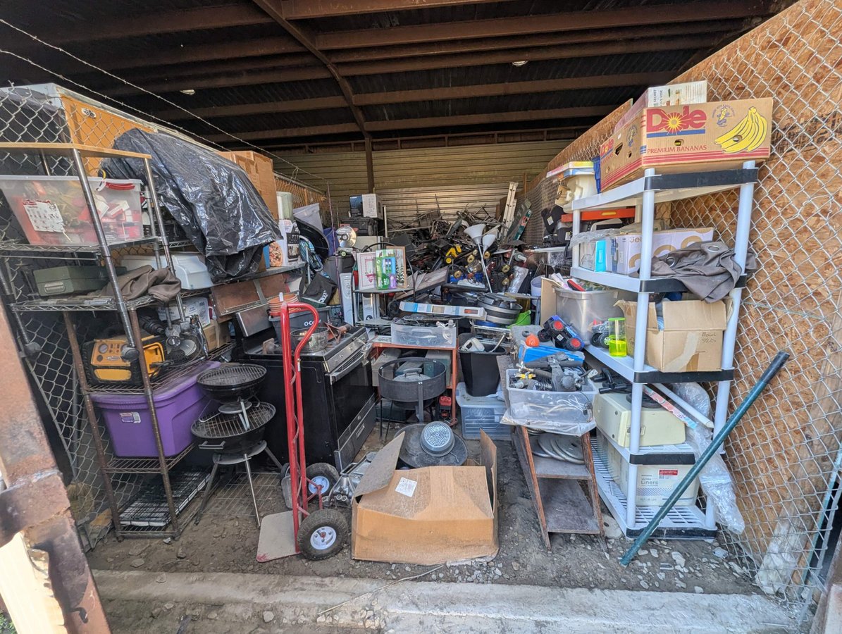 11 x 30 storage unit in San Antonio, TX