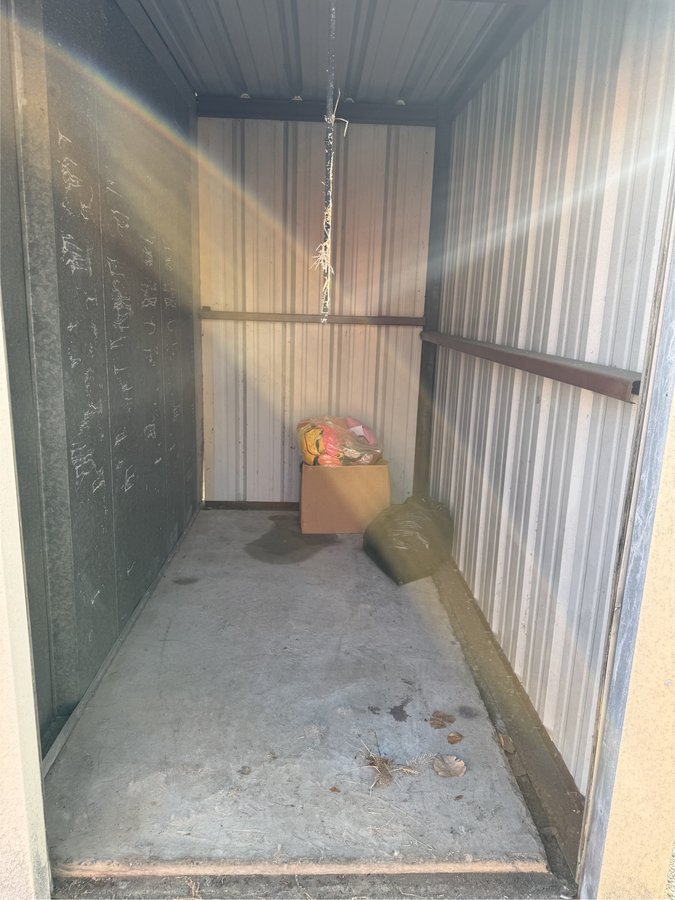 5 x 10 storage unit in Waco, TX