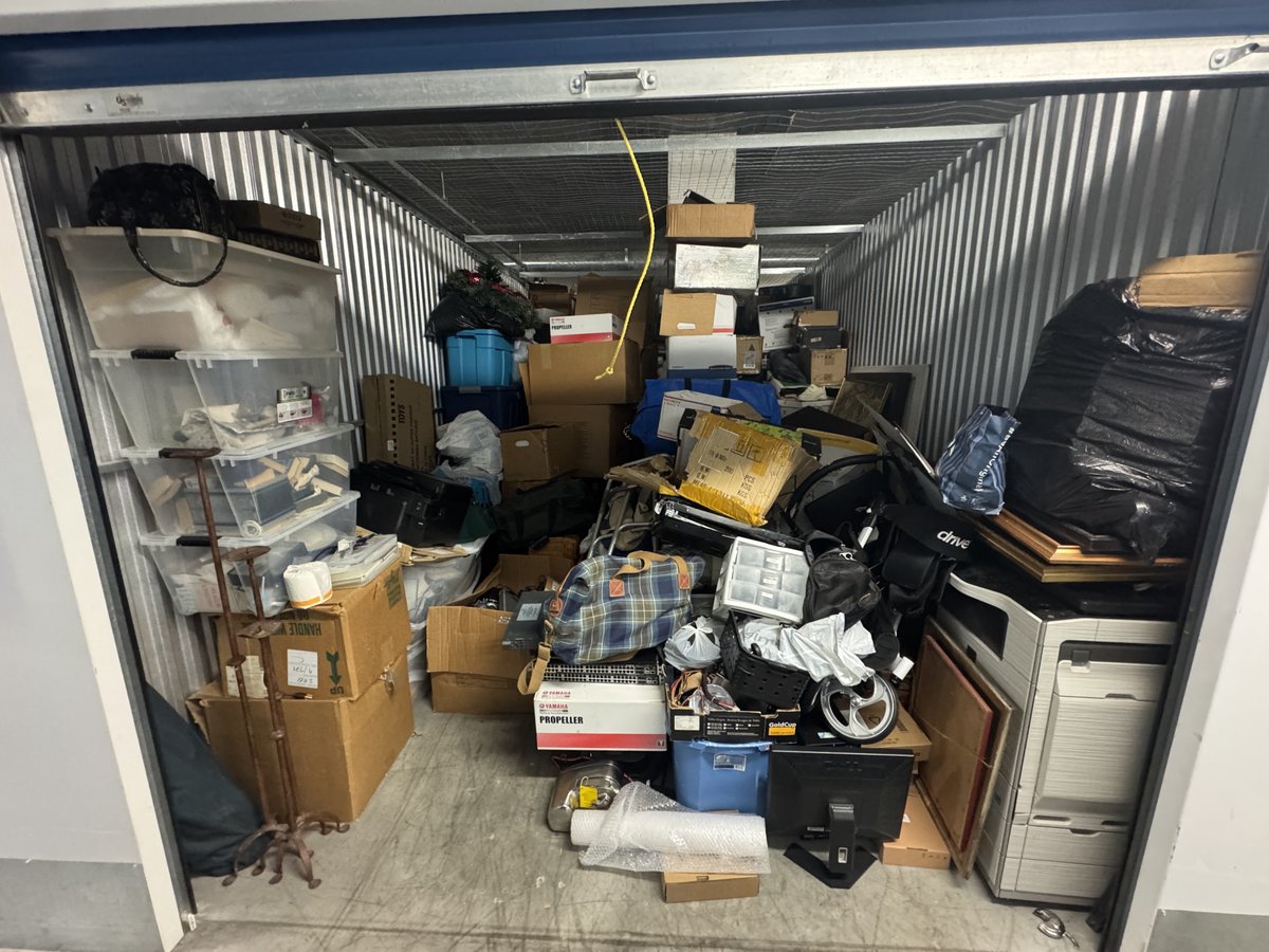 10 x 20 storage unit in Virginia Gardens, FL