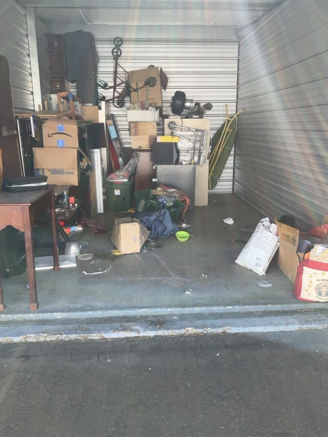 10 x 15 storage unit in Hubbard, OR