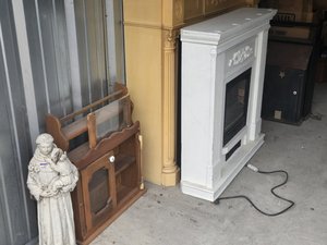 10 x 25 unit in Bellevue