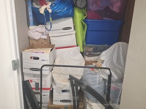 5 x 5 storage unit in Daly City, CA