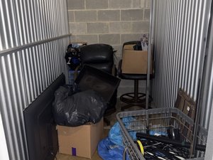 5 x 10 storage unit in Gainesville, VA