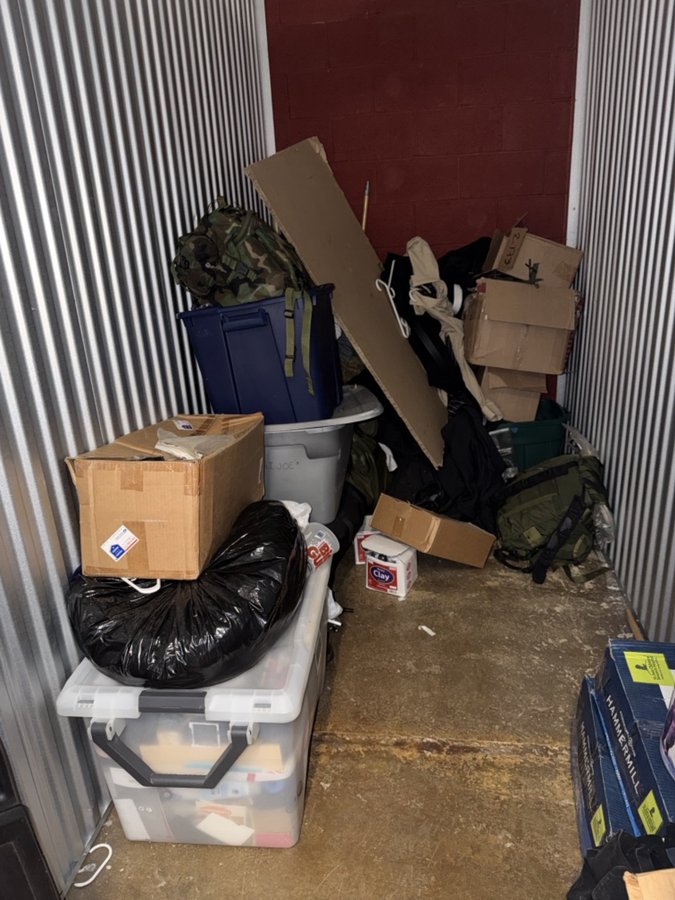 5 x 10 storage unit in Gainesville, VA