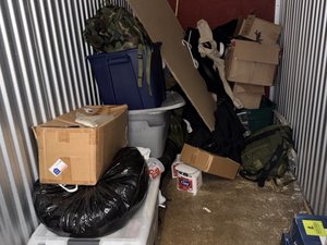 5 x 10 storage unit in Gainesville, VA