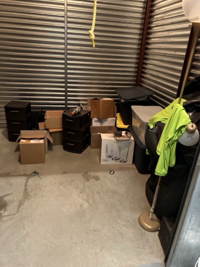 10 x 10 storage unit in Bay Shore, NY