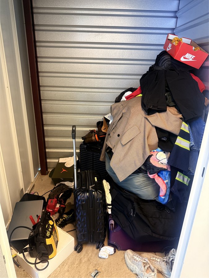 5 x 5 storage unit in Woodbridge, VA
