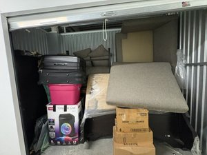 10 x 5 storage unit in Margate, FL