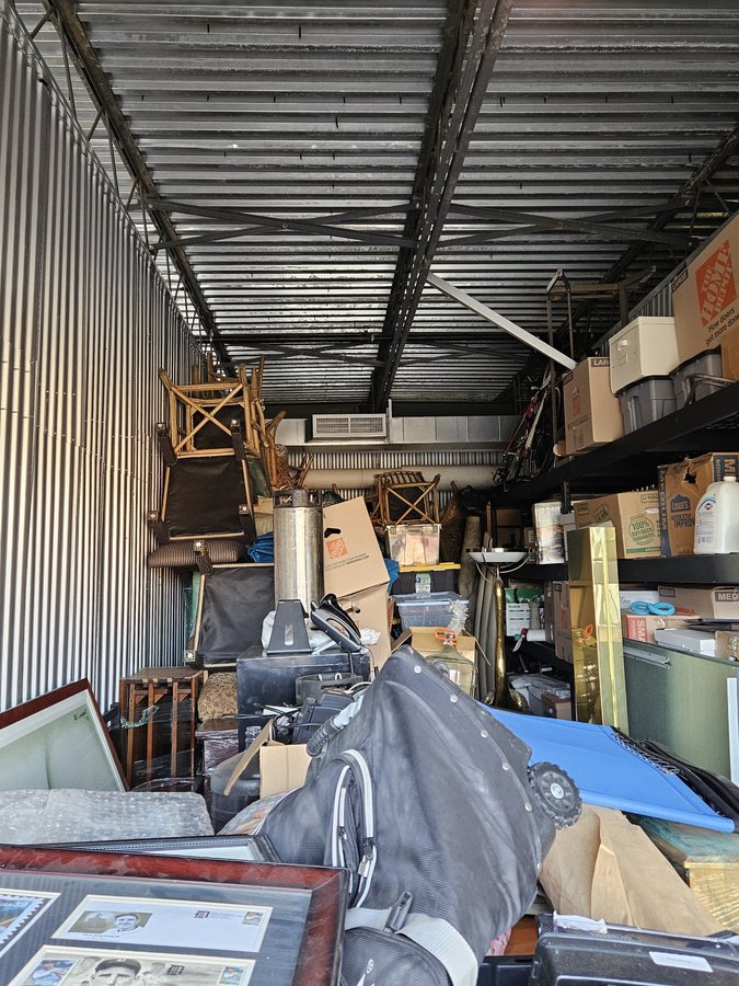 10 x 30 storage unit in Novi, MI