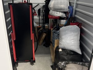 5 x 10 storage unit in Bellport, NY