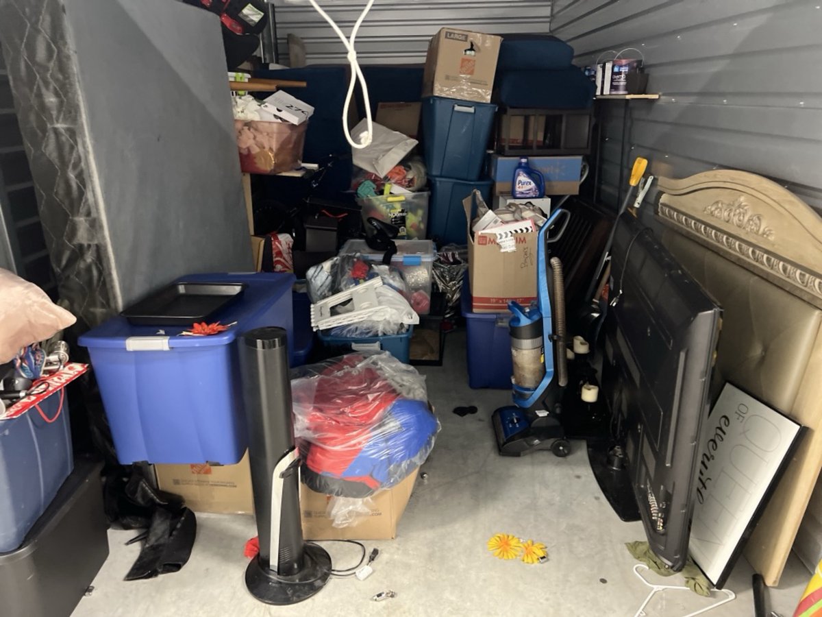 10 x 20 storage unit in Hauppauge, NY
