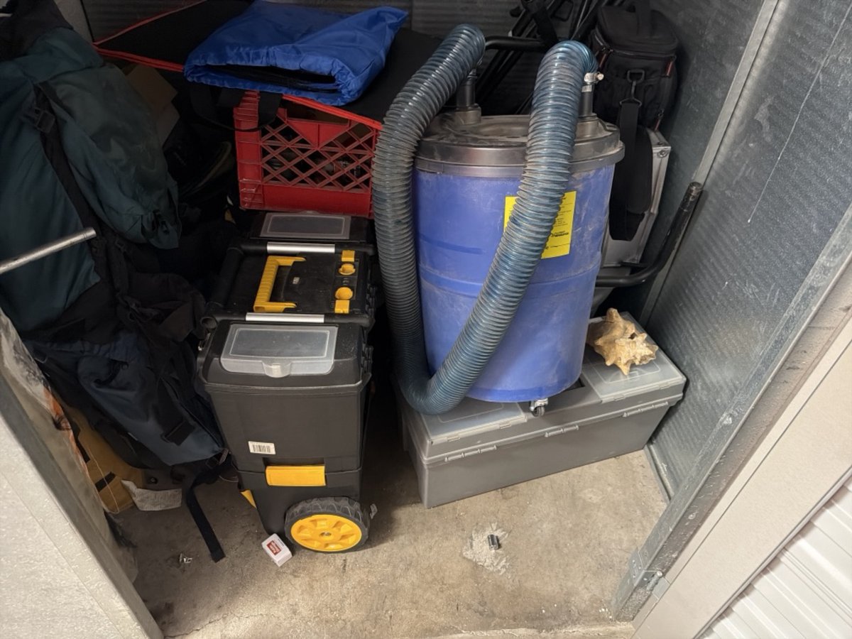 5 x 5 storage unit in Phoenix, AZ