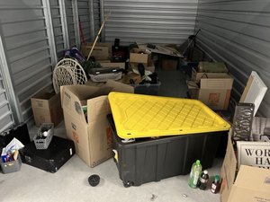 10 x 20 storage unit in Hauppauge, NY