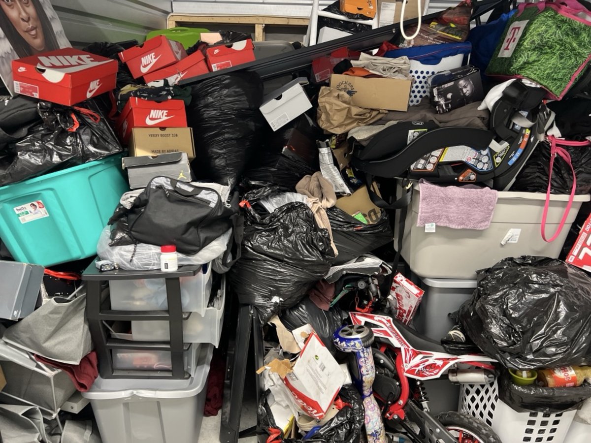 10 x 10 storage unit in Hauppauge, NY