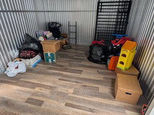10 x 10 storage unit in Oshkosh, WI