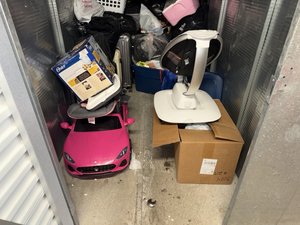 5 x 10 storage unit in Phoenix, AZ