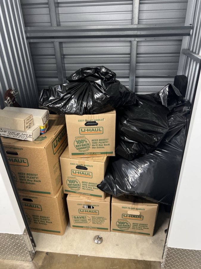 5 x 5 storage unit in Holbrook, NY