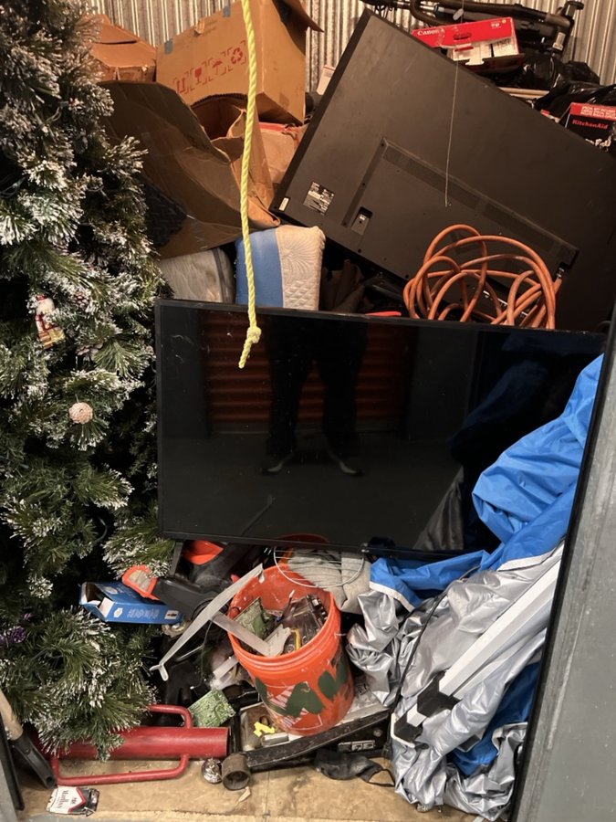 10 x 10 storage unit in Patchogue, NY