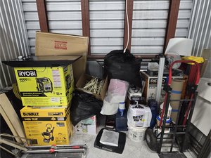 10 x 5 storage unit in Hialeah, FL