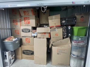 10 x 5 storage unit in Margate, FL