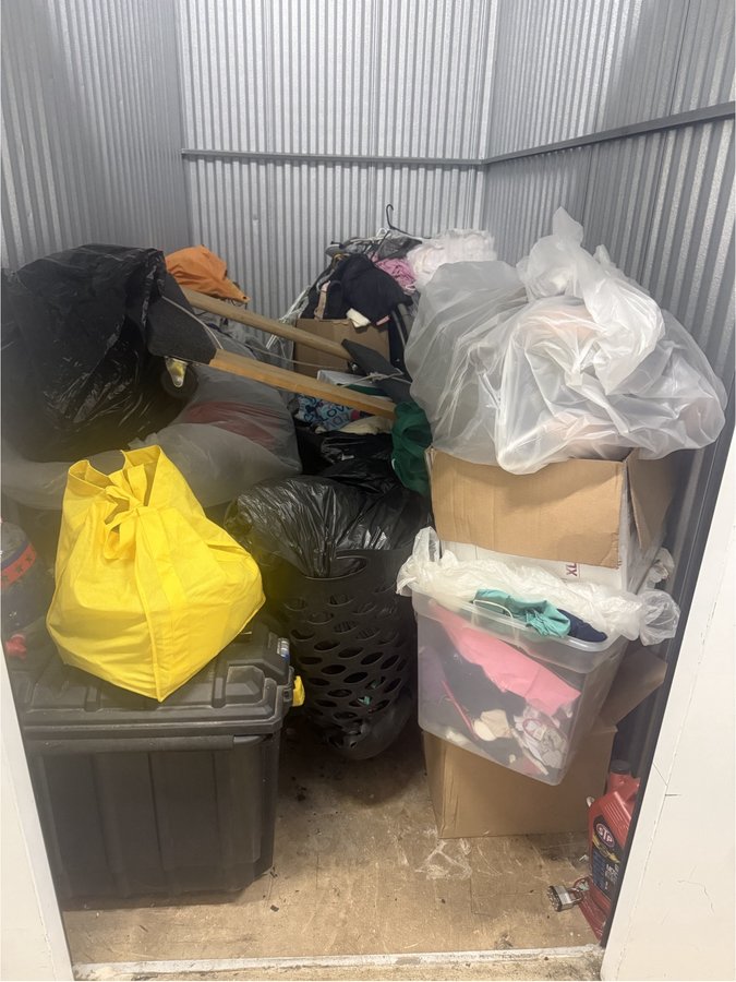 5 x 10 storage unit in Miami, FL