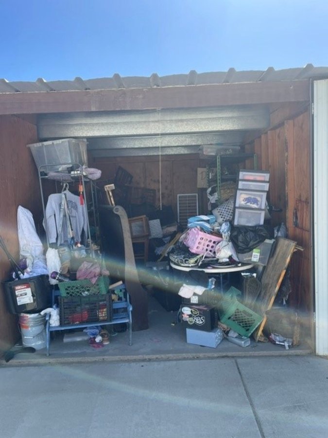 10 x 15 storage unit in Bakersfield, CA