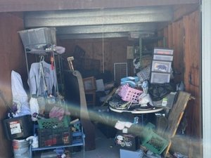 10 x 15 storage unit in Bakersfield, CA