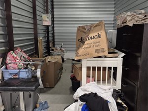 10 x 20 unit in San Antonio