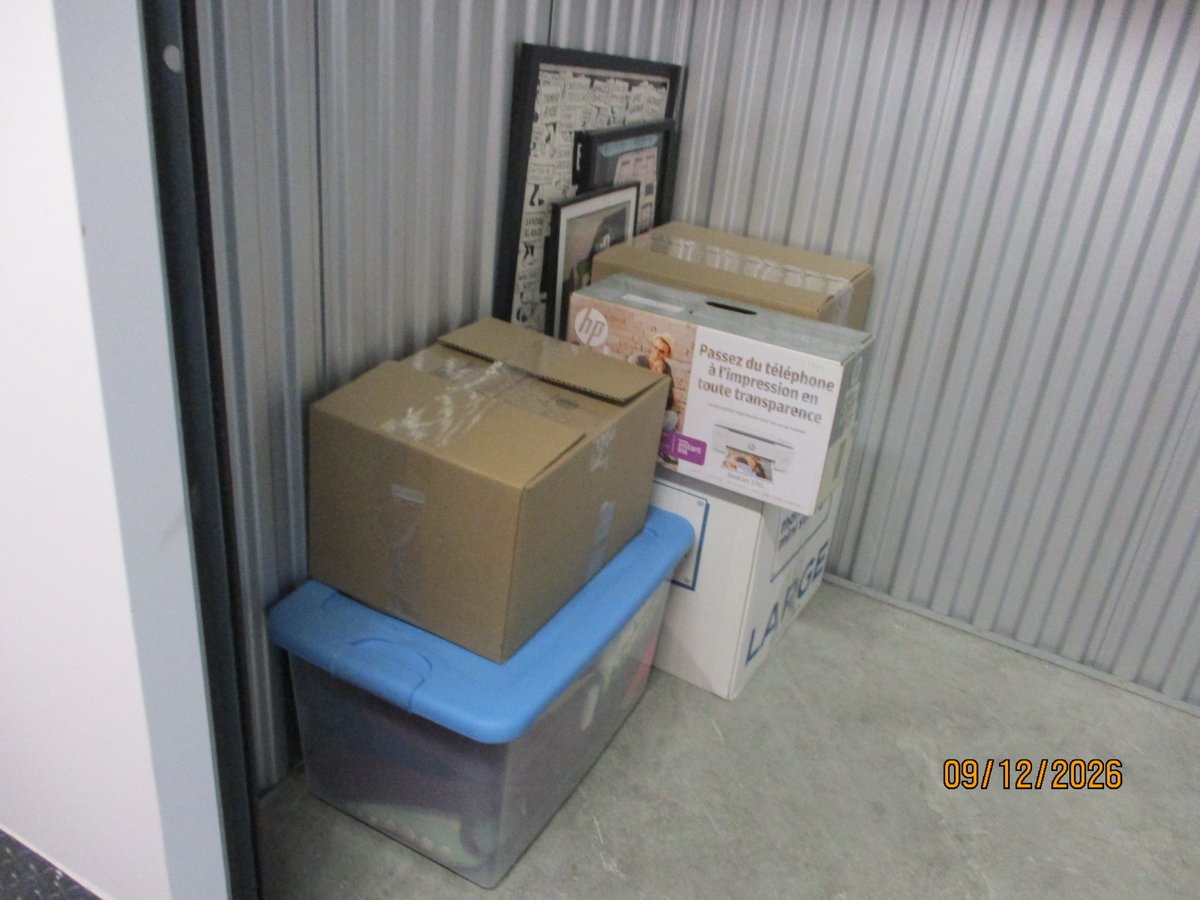 5 x 5 storage unit in Bronx, NY