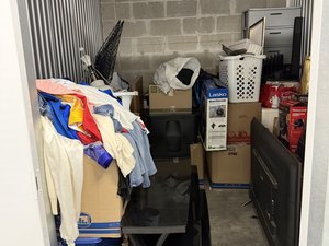 7 x 10 storage unit in Pembroke, FL