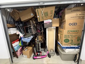 10 x 10 storage unit in Pembroke, FL