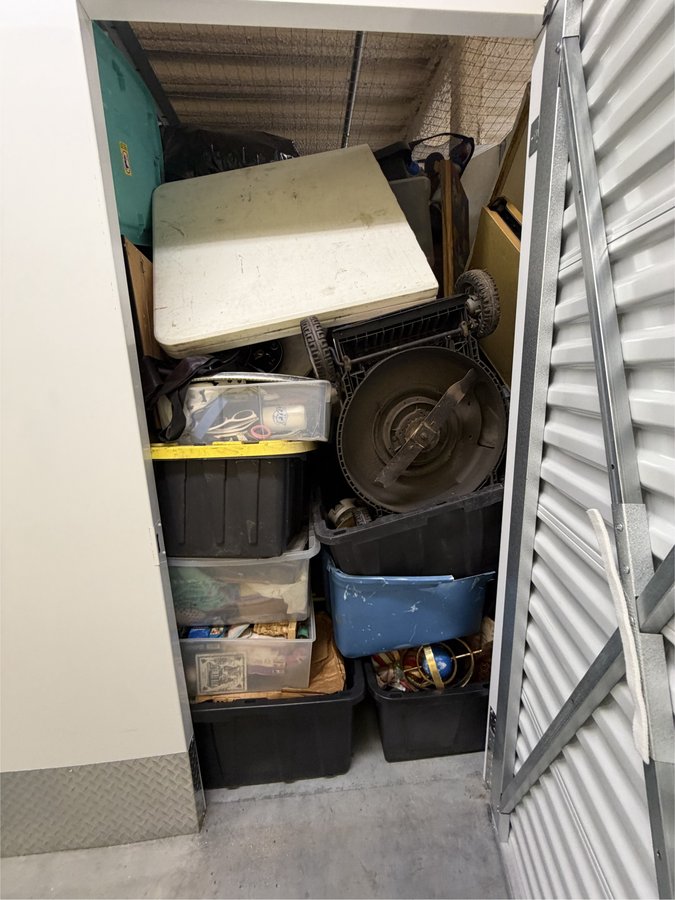 5 x 5 storage unit in Pembroke, FL