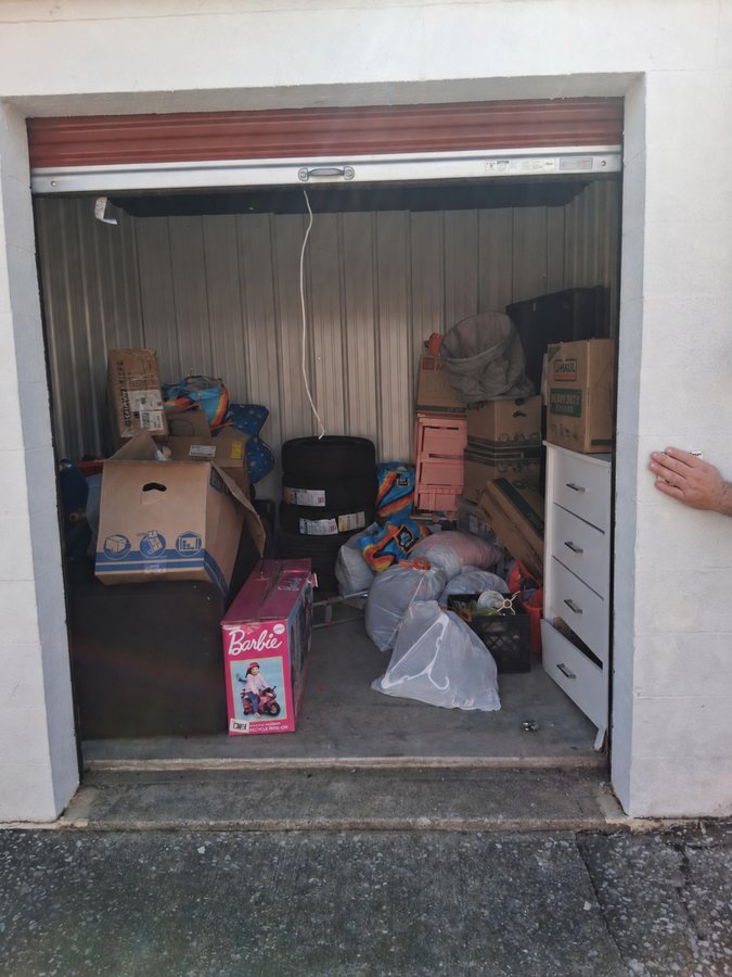 10 x 10 storage unit in Columbia, MO