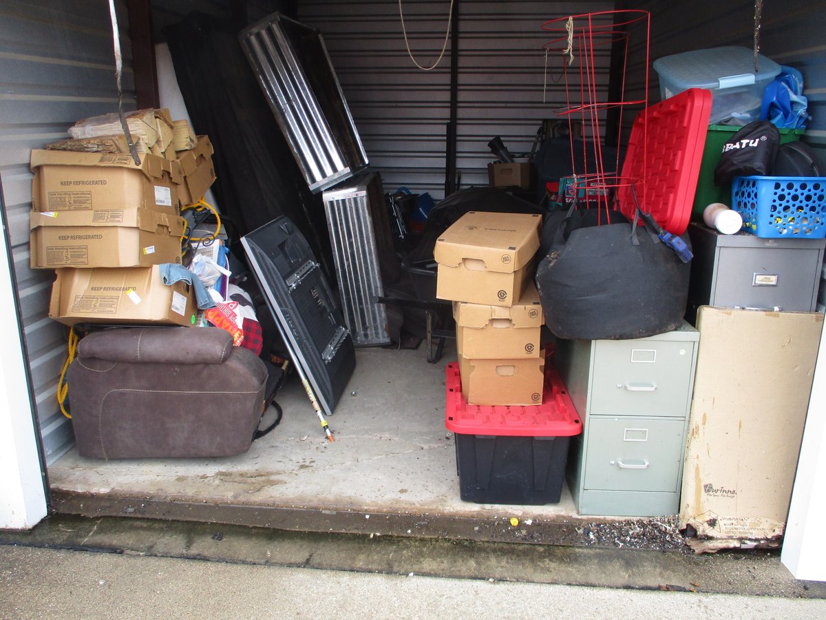 10 x 15 storage unit in Des Moines, IA