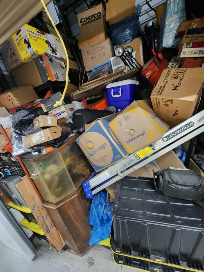 10 x 10 storage unit in Mt Vernon, NY