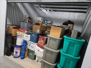 10 x 10 storage unit in Chicago, IL