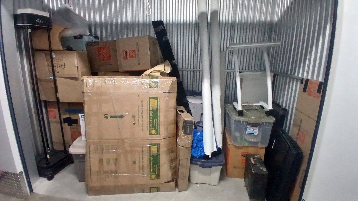 10 x 5 storage unit in Hollywood, FL