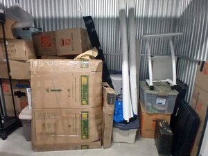 10 x 5 storage unit in Hollywood, FL