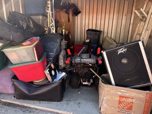 10 x 10 storage unit in Coram, NY