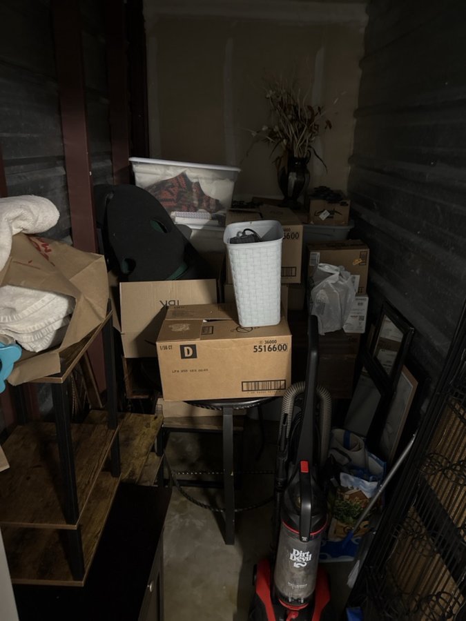 5 x 10 storage unit in Metairie, LA