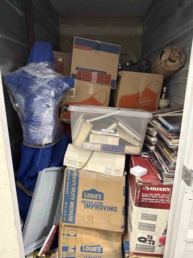 5 x 10 storage unit in Metairie, LA