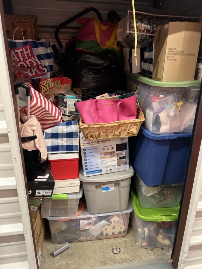 5 x 5 storage unit in Lake Ronkonkoma, NY