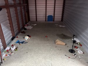10 x 15 storage unit in Coram, NY