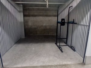 10 x 13 storage unit in Hollywood, FL