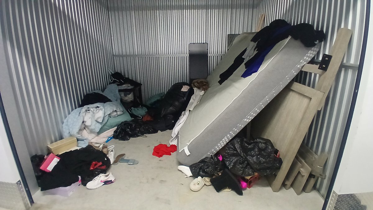 10 x 10 storage unit in Hollywood, FL