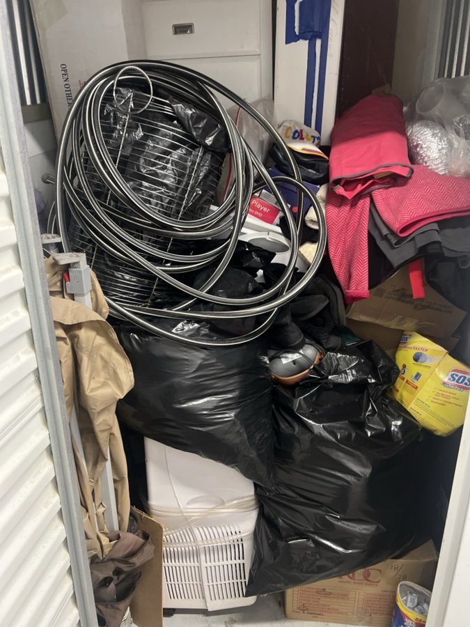5 x 5 storage unit in West Babylon, NY